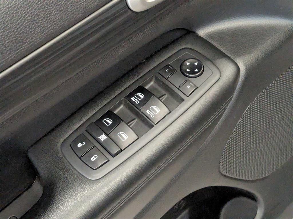 used 2019 Jeep Grand Cherokee car, priced at $18,990