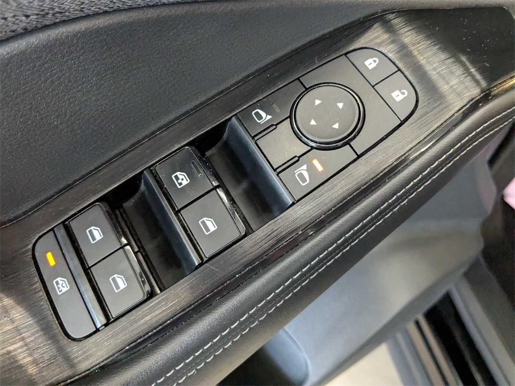 used 2022 Nissan Rogue car, priced at $17,278
