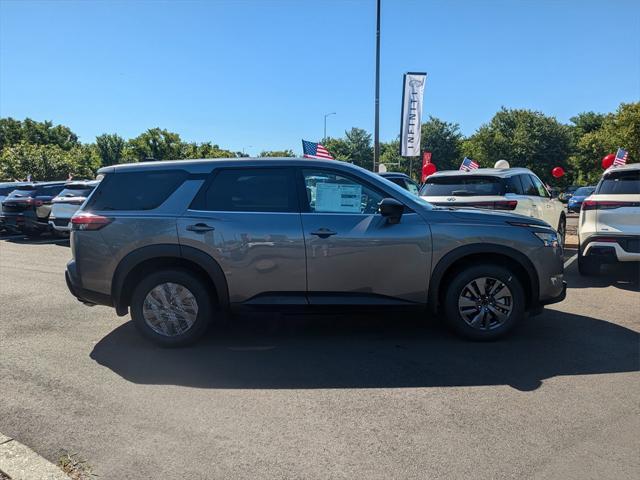 new 2024 Nissan Pathfinder car, priced at $40,480