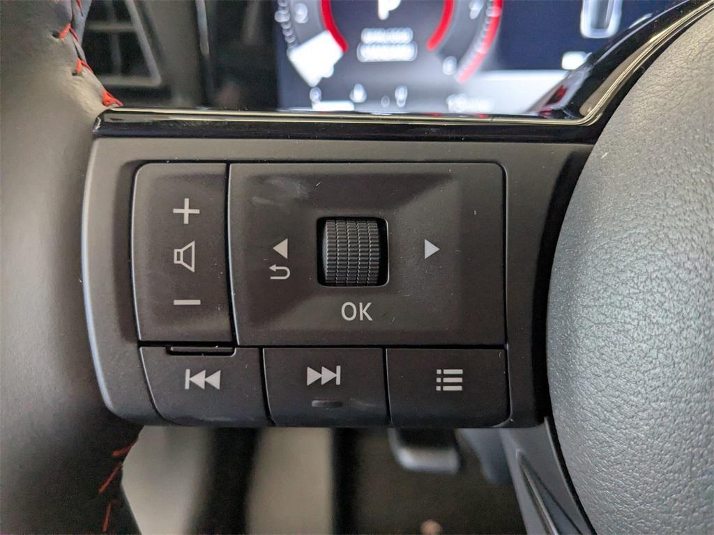 new 2025 Nissan Kicks car, priced at $31,480