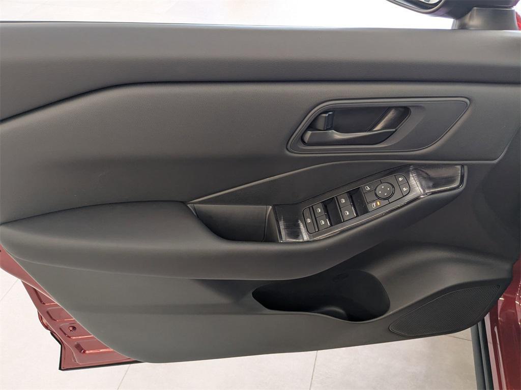 new 2025 Nissan Rogue car, priced at $33,145