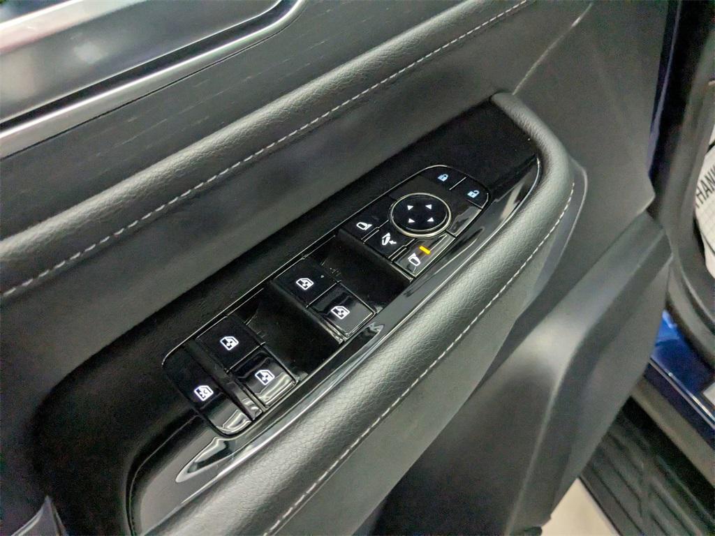 used 2025 INFINITI QX80 car, priced at $78,850