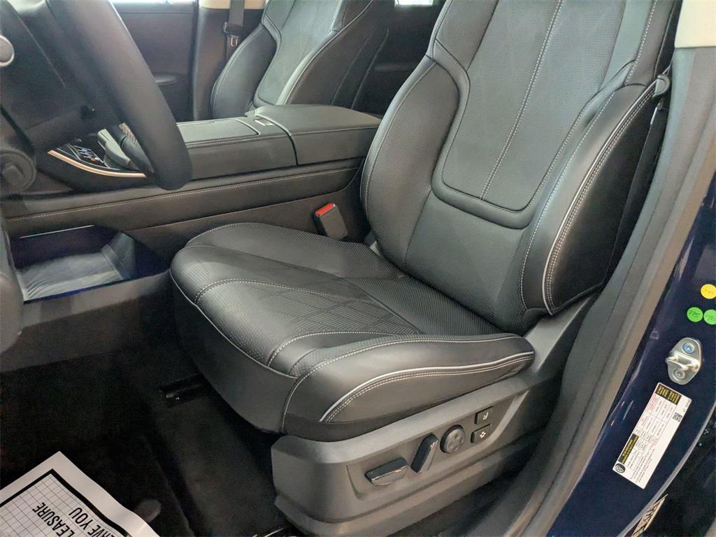 used 2025 INFINITI QX80 car, priced at $78,850