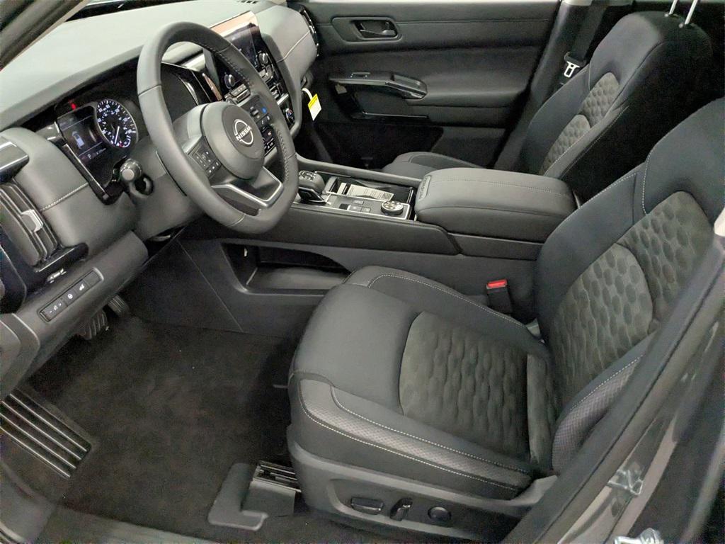 new 2025 Nissan Pathfinder car, priced at $44,260