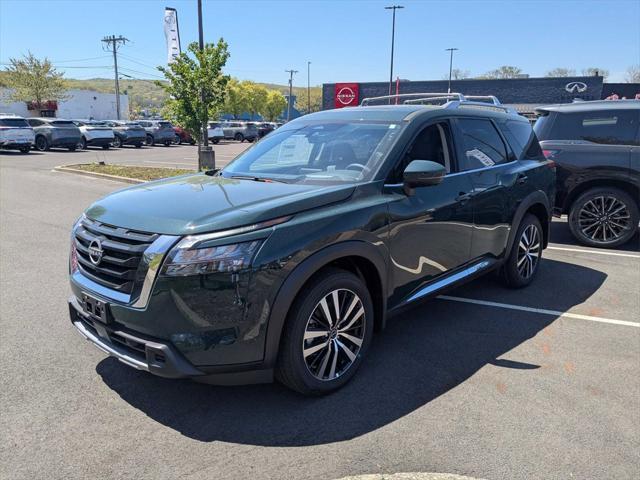 new 2025 Nissan Pathfinder car, priced at $54,655