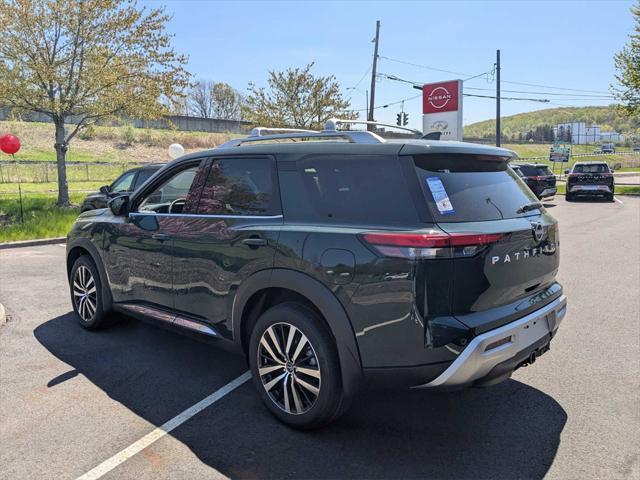 new 2025 Nissan Pathfinder car, priced at $54,655