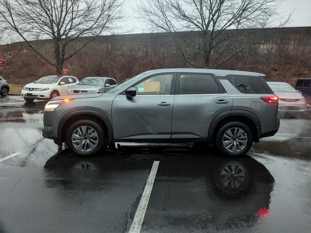 new 2024 Nissan Pathfinder car, priced at $40,480