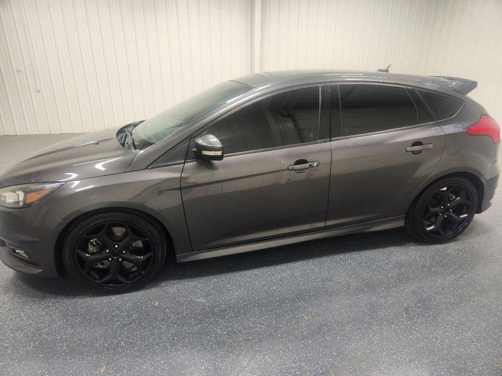 used 2018 Ford Focus ST car