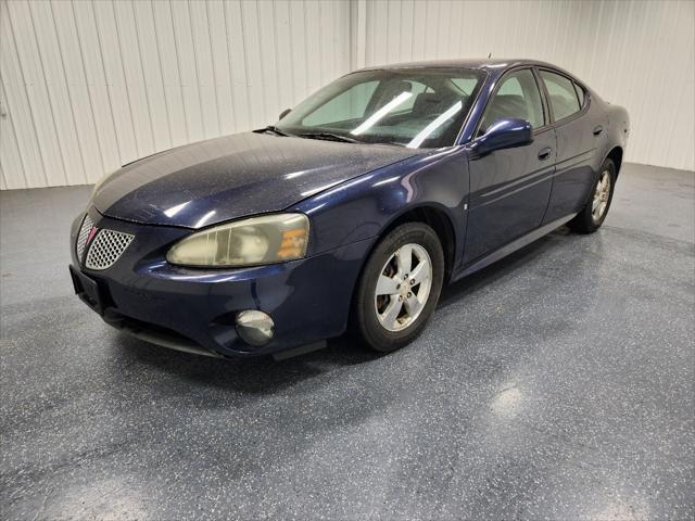 used 2007 Pontiac Grand Prix car, priced at $2,999