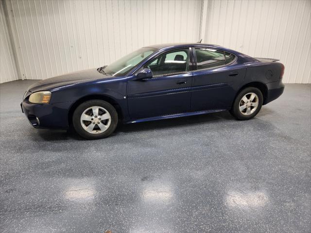 used 2007 Pontiac Grand Prix car, priced at $2,999