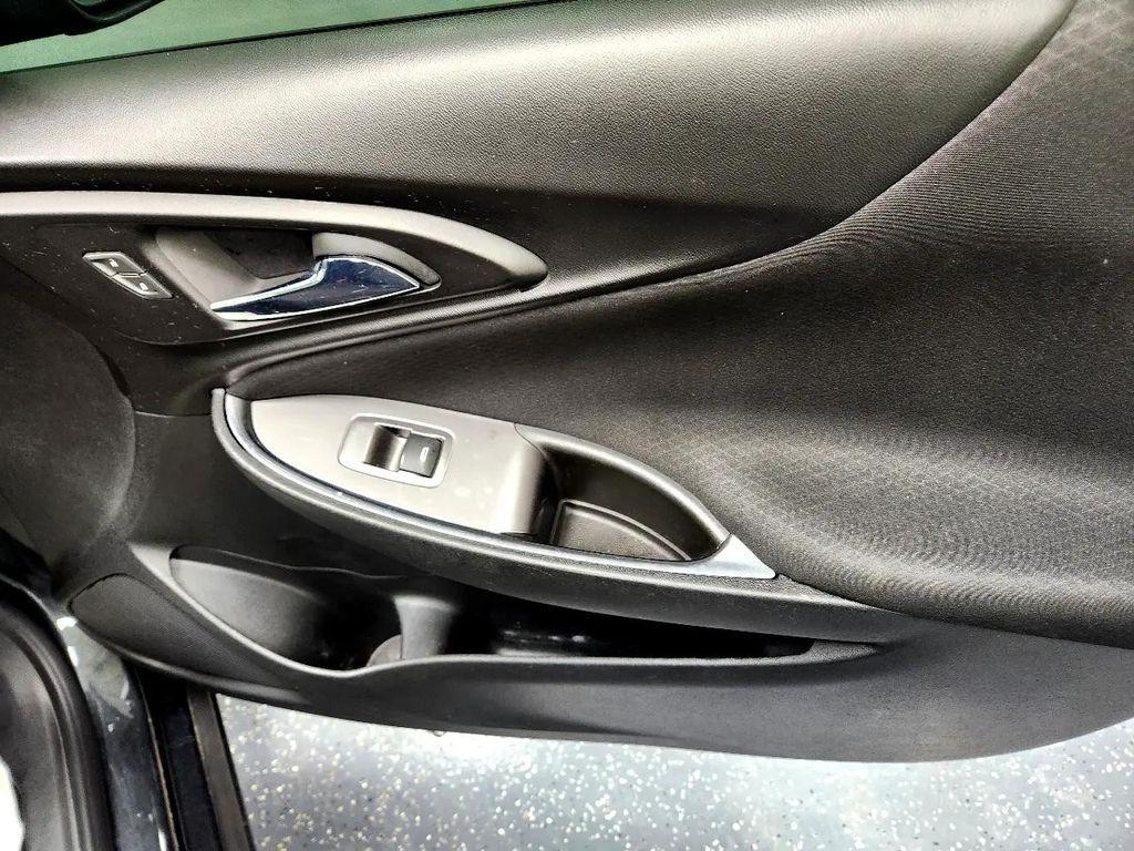 used 2018 Chevrolet Malibu car, priced at $10,844