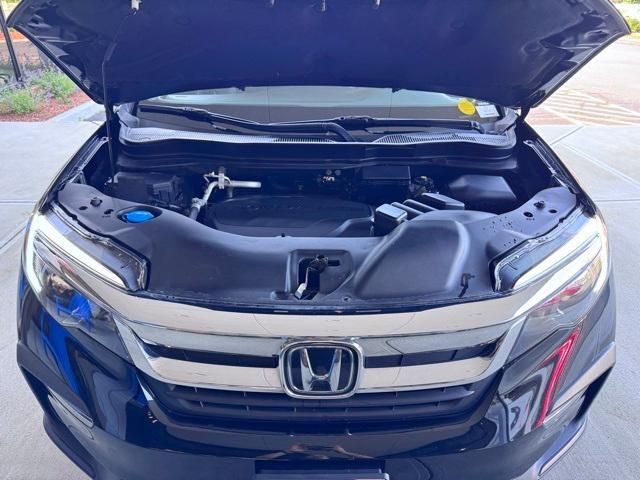 used 2022 Honda Pilot car, priced at $25,999