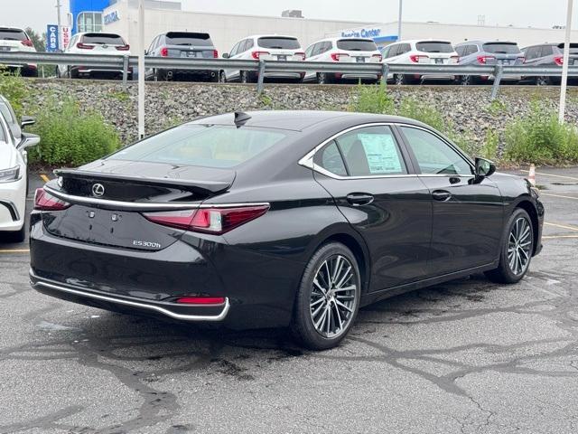 new 2025 Lexus ES 300h car, priced at $50,760