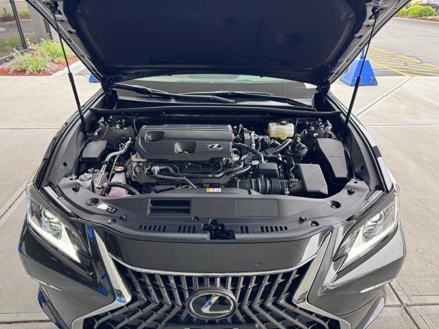 new 2025 Lexus ES 300h car, priced at $50,760