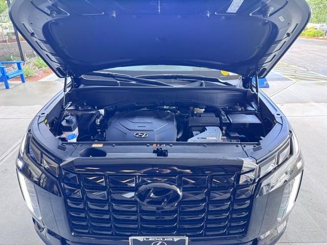 used 2025 Hyundai Palisade car, priced at $46,999