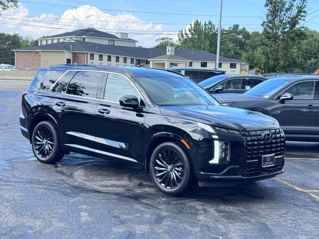 used 2025 Hyundai Palisade car, priced at $46,999