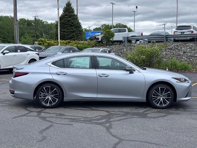 new 2025 Lexus ES 300h car, priced at $50,965