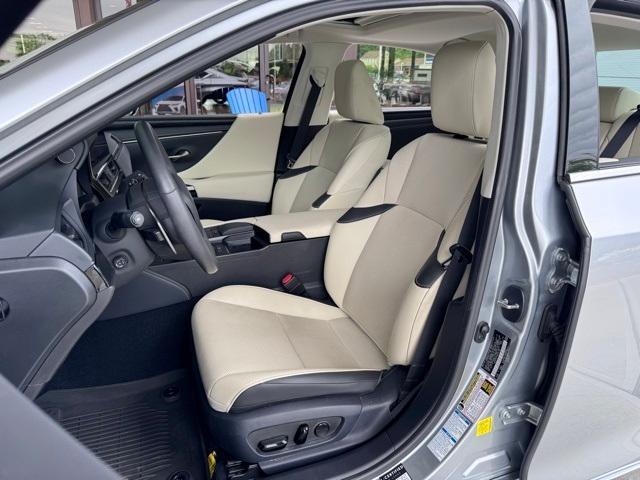 used 2022 Lexus ES 250 car, priced at $36,999