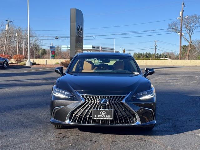 new 2025 Lexus ES 350 car, priced at $55,630