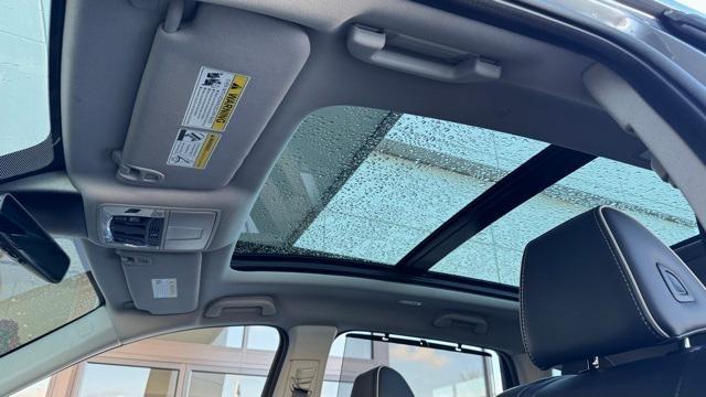 used 2023 Acura MDX car, priced at $40,999