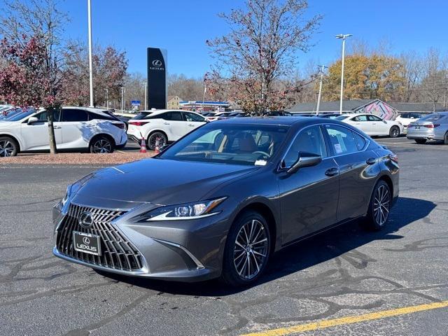 new 2025 Lexus ES 350 car, priced at $50,265