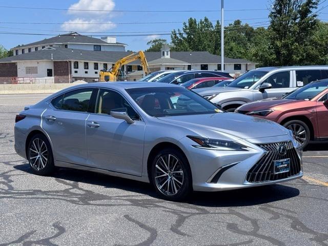 used 2025 Lexus ES 300h car, priced at $48,999