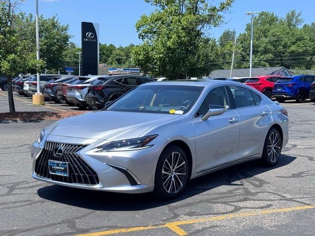 used 2025 Lexus ES 300h car, priced at $48,999