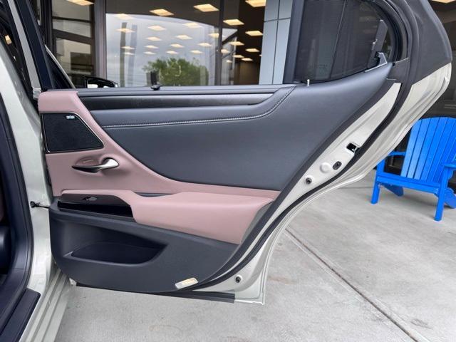 used 2025 Lexus ES 350 car, priced at $53,999