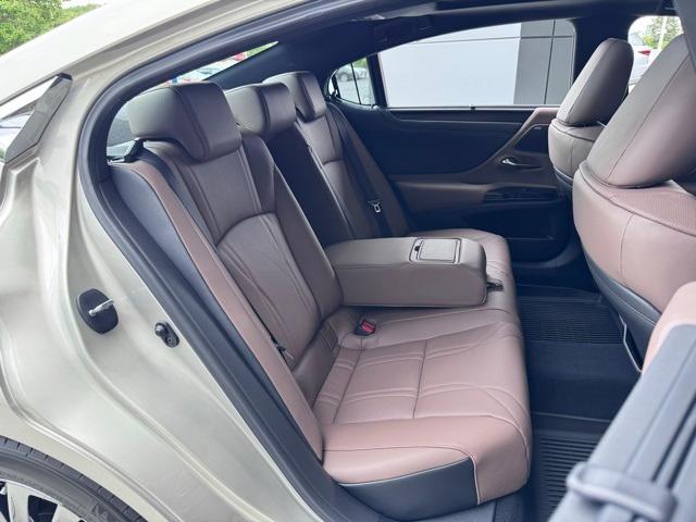 used 2025 Lexus ES 350 car, priced at $53,999