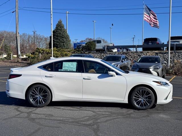 new 2025 Lexus ES 350 car, priced at $50,105