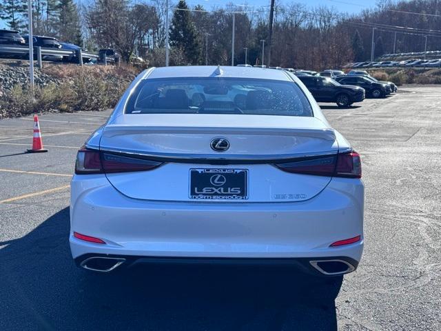 new 2025 Lexus ES 350 car, priced at $50,105