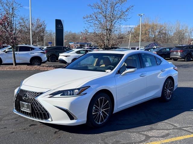 new 2025 Lexus ES 350 car, priced at $50,105