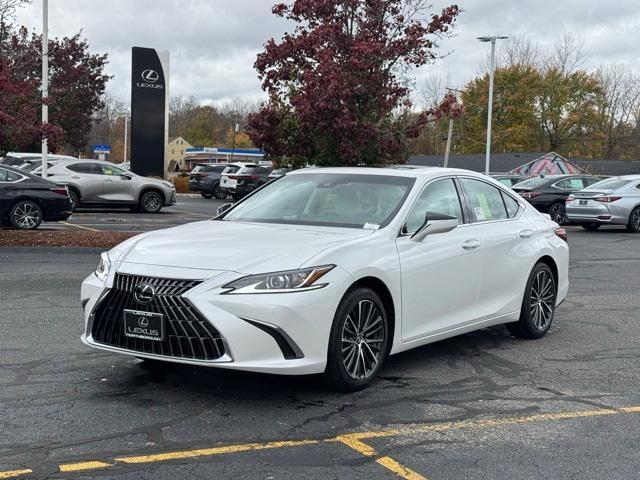 new 2025 Lexus ES 350 car, priced at $50,660
