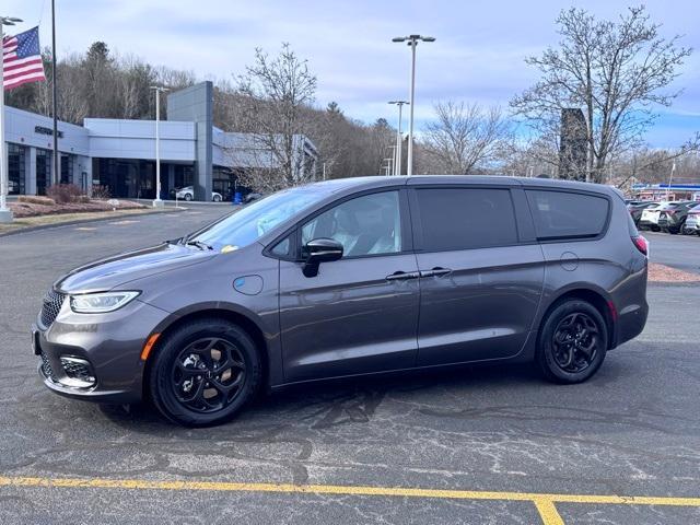 used 2023 Chrysler Pacifica Hybrid car, priced at $33,399