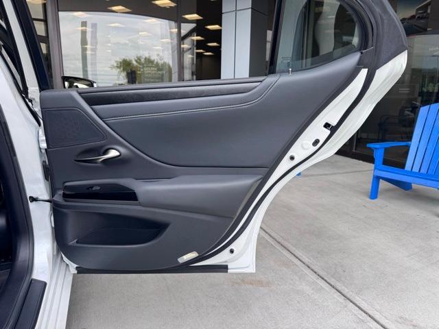 used 2025 Lexus ES 350 car, priced at $44,599