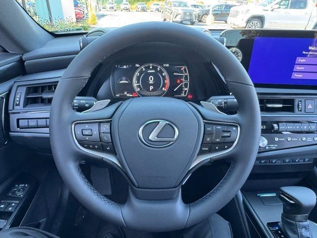 new 2025 Lexus ES 350 car, priced at $53,550