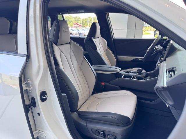 new 2025 Lexus TX 500h car, priced at $73,975