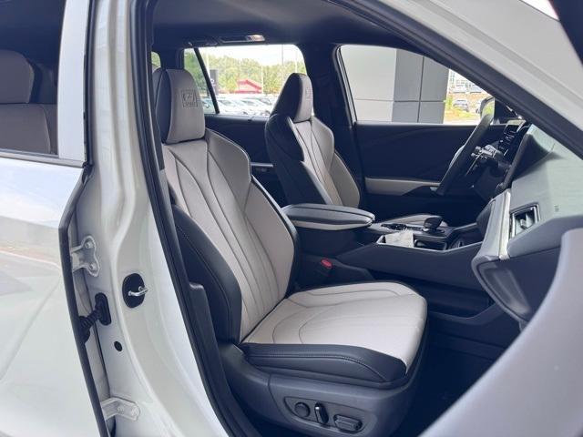 new 2025 Lexus TX 500h car, priced at $72,845