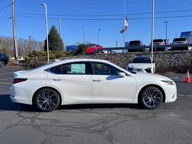 new 2025 Lexus ES 350 car, priced at $48,214