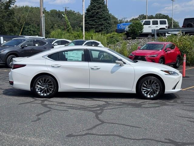 new 2025 Lexus ES 300h car, priced at $54,974