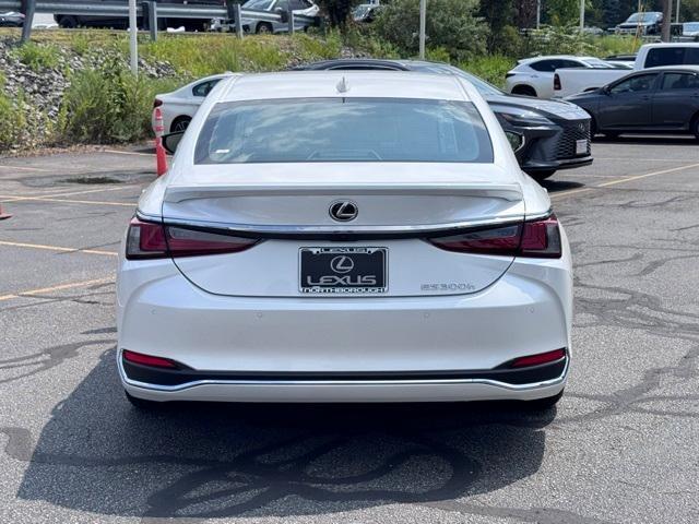 new 2025 Lexus ES 300h car, priced at $54,974