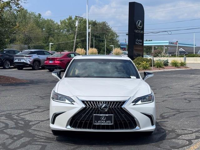 new 2025 Lexus ES 300h car, priced at $54,974