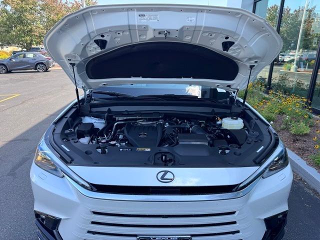 new 2025 Lexus TX 500h car, priced at $73,440