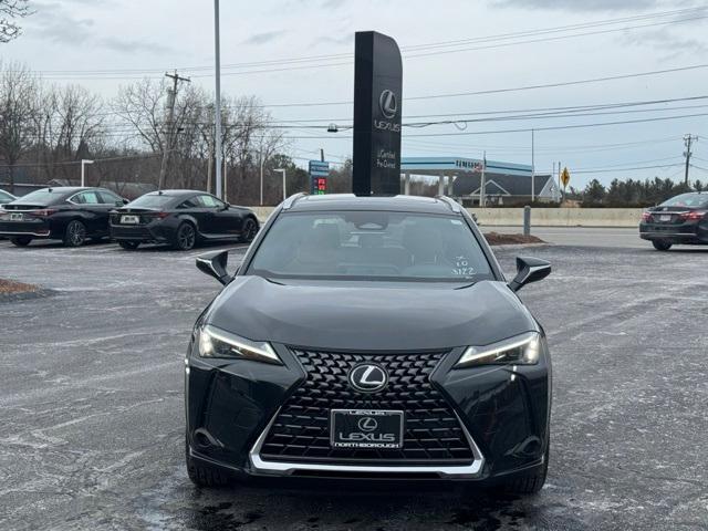 new 2025 Lexus UX 300h car, priced at $45,720