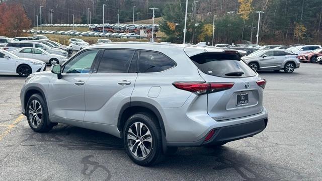 used 2022 Toyota Highlander Hybrid car, priced at $36,899