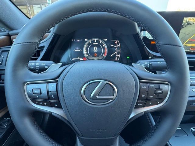 new 2025 Lexus ES 350 car, priced at $50,160