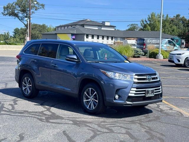 used 2019 Toyota Highlander car, priced at $28,999