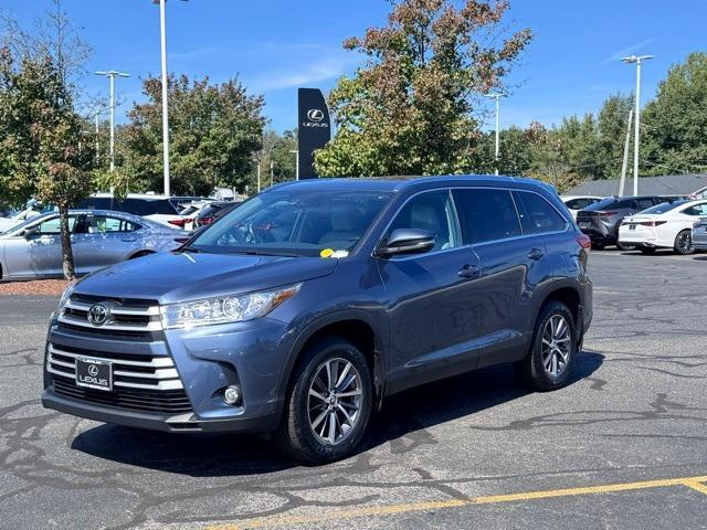 used 2019 Toyota Highlander car, priced at $28,999