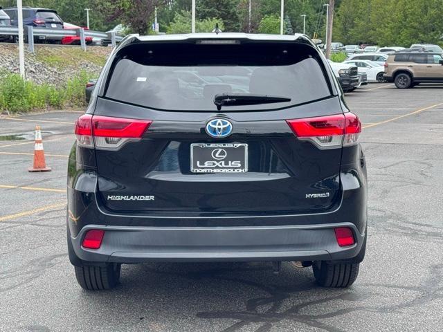 used 2019 Toyota Highlander Hybrid car, priced at $25,499
