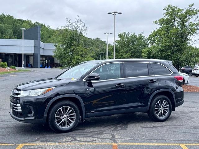 used 2019 Toyota Highlander Hybrid car, priced at $25,499